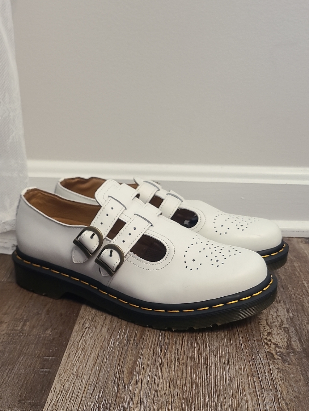 Dr Martens 8065 Mary Jane Whitr Strap Shoes